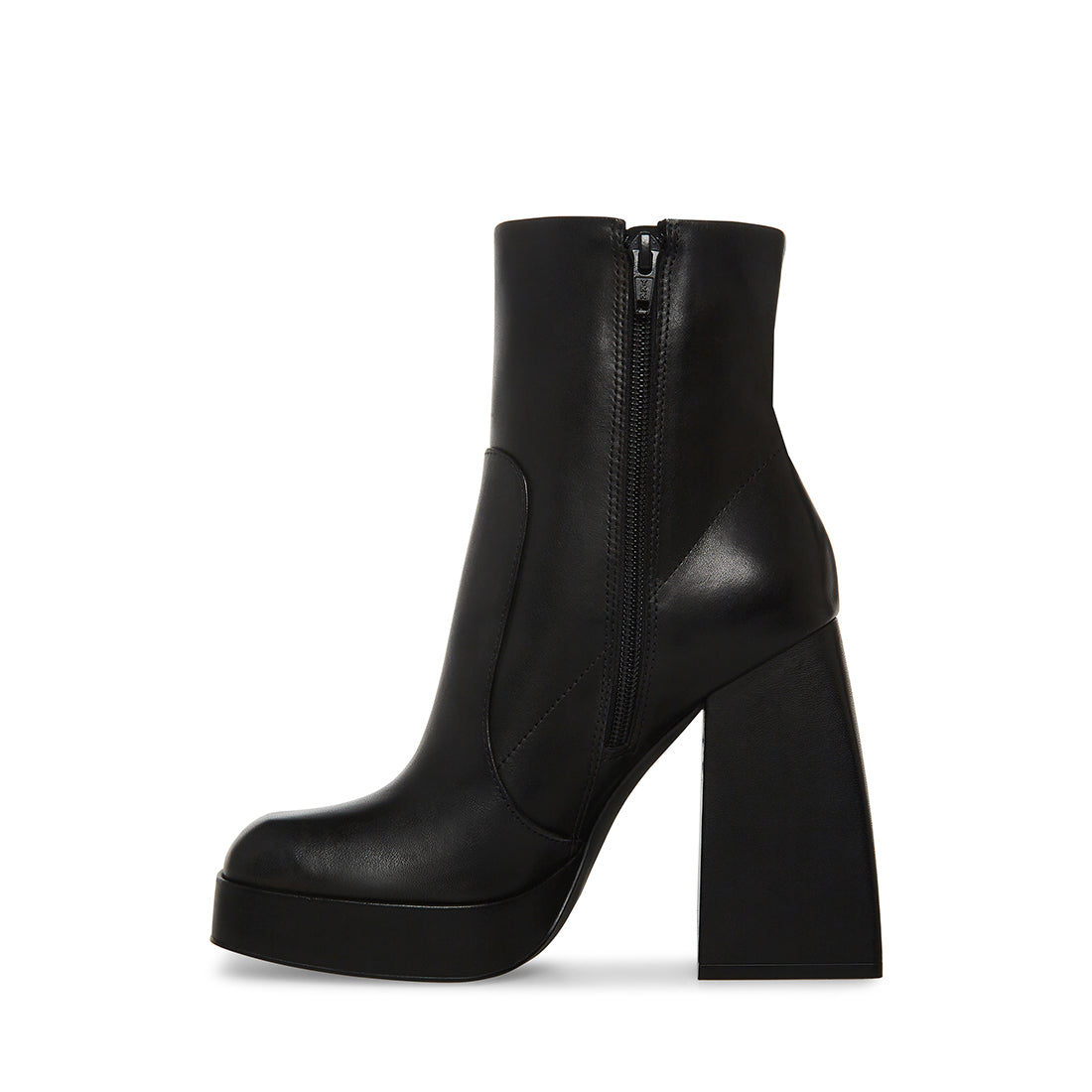 TRINA BLACK LEATHER - SM REBOOTED