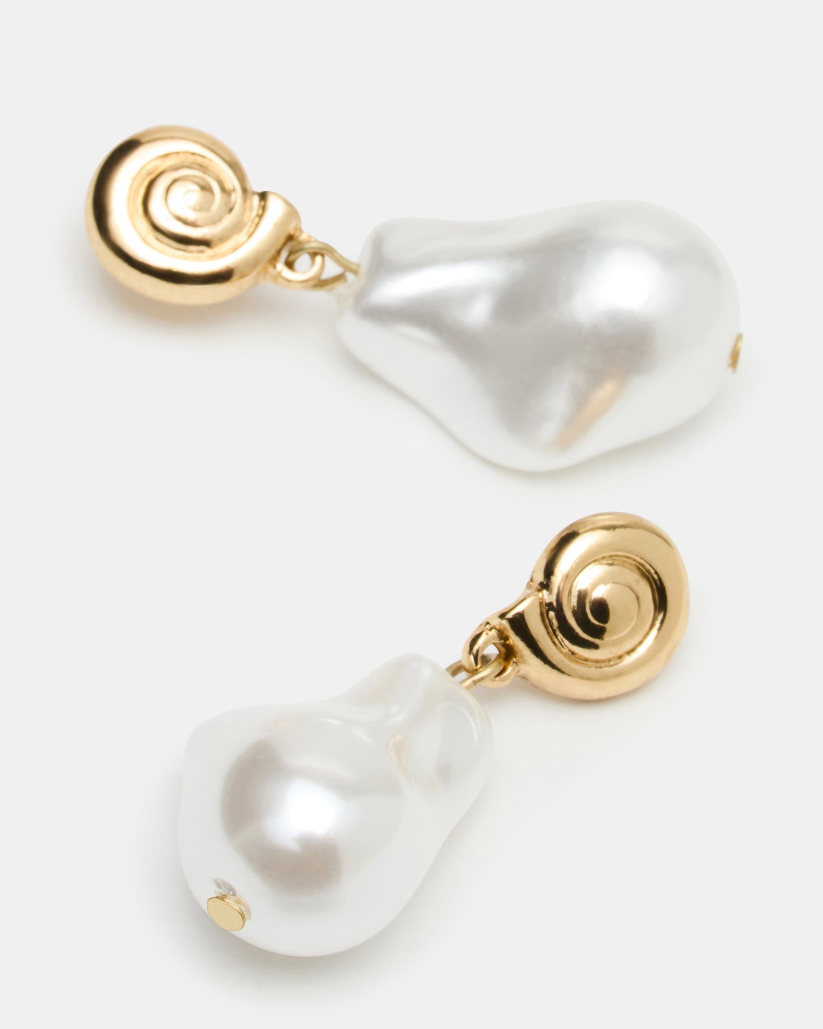 SHELL DROP EARRINGS PEARL