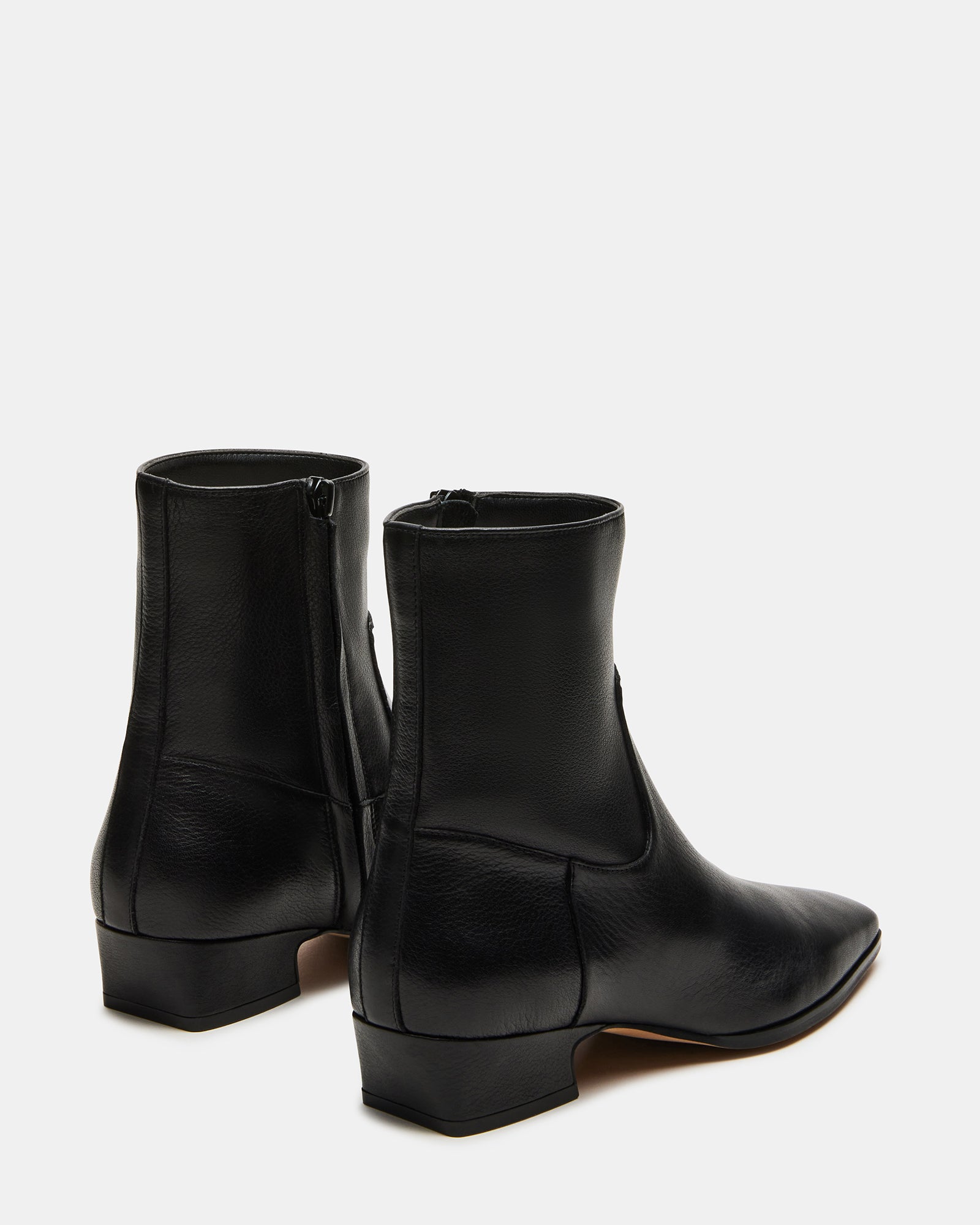 DUSTY BLACK LEATHER - SM REBOOTED