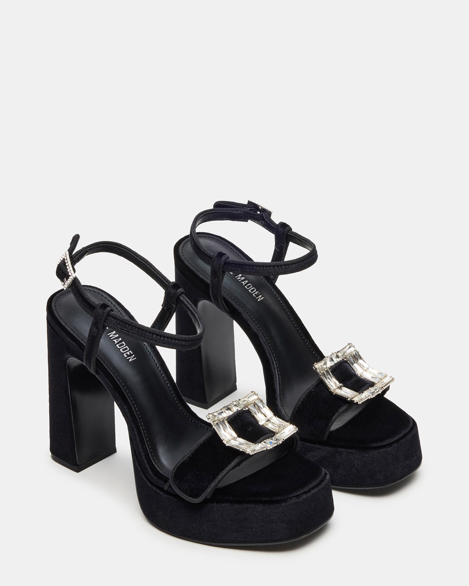LIANDRA BUCKLE BLACK VELVET - SM REBOOTED