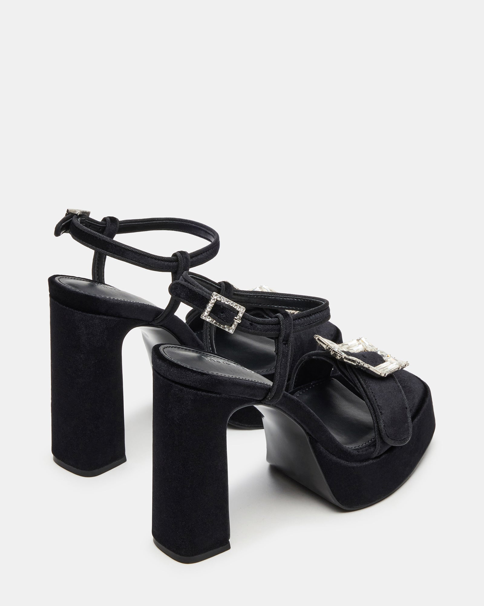 LIANDRA BUCKLE BLACK VELVET - SM REBOOTED