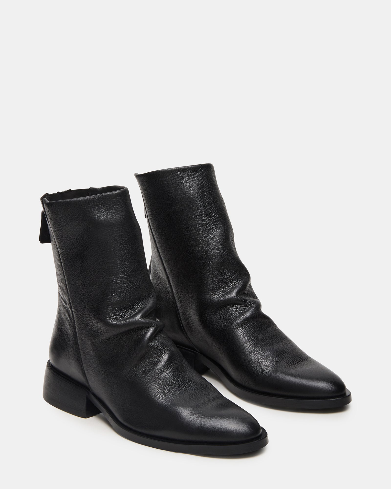 NEXIE BLACK LEATHER - SM REBOOTED